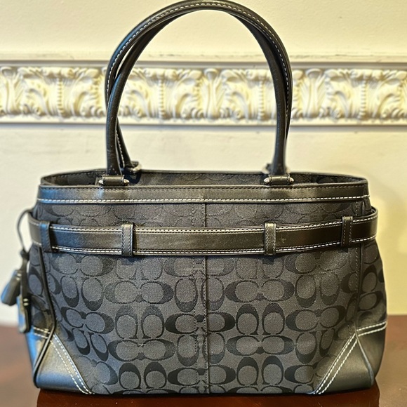 Coach Black Signature Canvas and Leather Hampton Tote - Picture 4 of 12